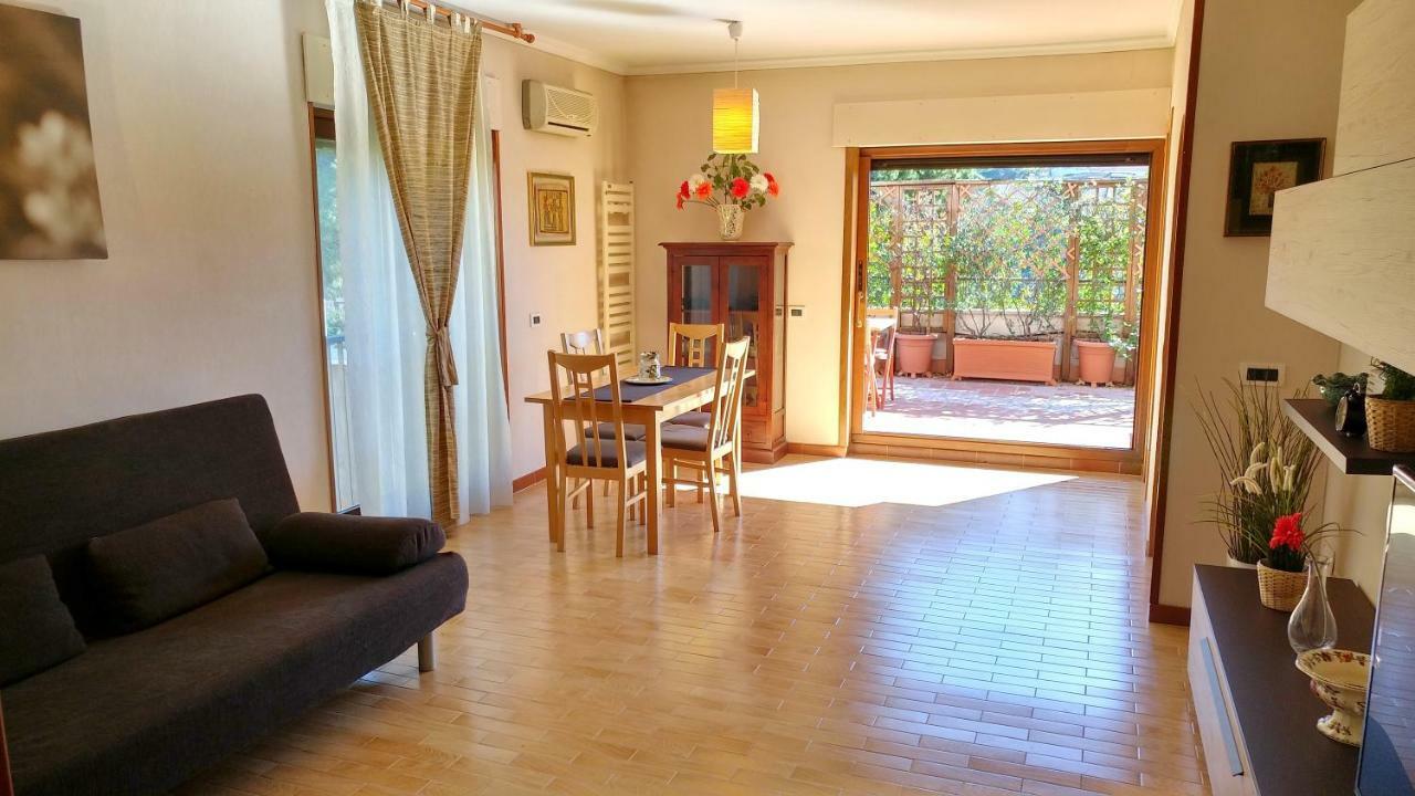 Terrace22 - Delizioso Attico Ben Collegato Appartement Rome Buitenkant foto