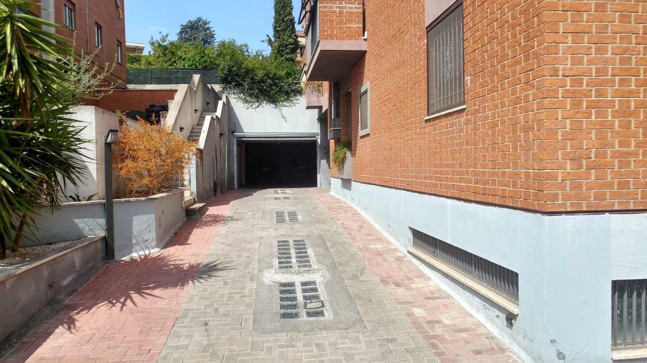 Terrace22 - Delizioso Attico Ben Collegato Appartement Rome Buitenkant foto